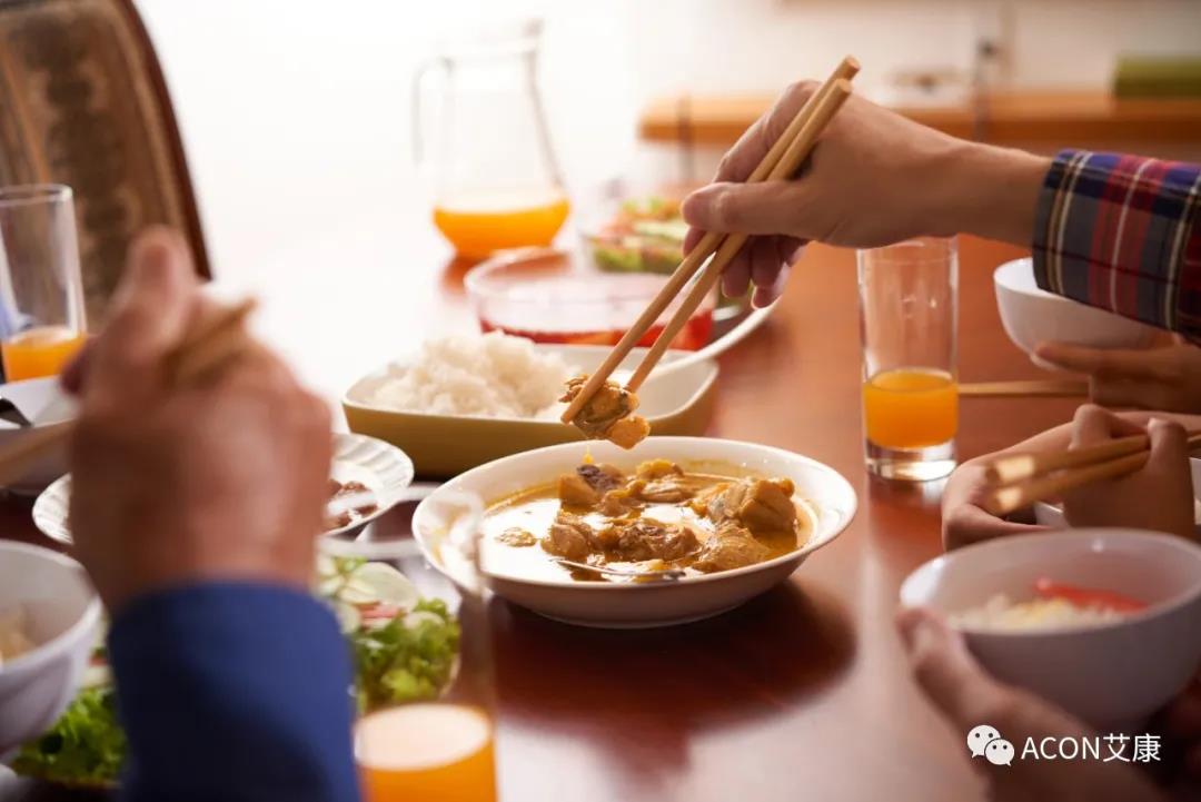 因為忽視身體出現(xiàn)的這些變化，他們最后被確診結(jié)腸癌